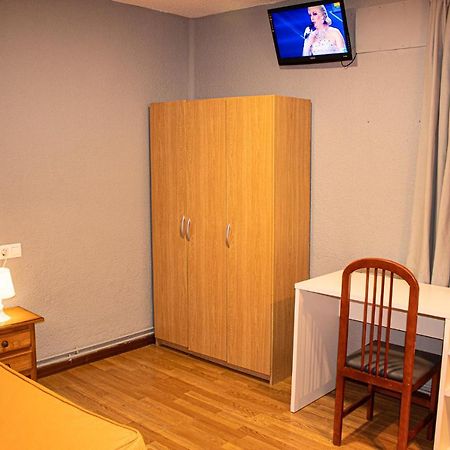 Отель Residencia Salamanca Universitaria Экстерьер фото
