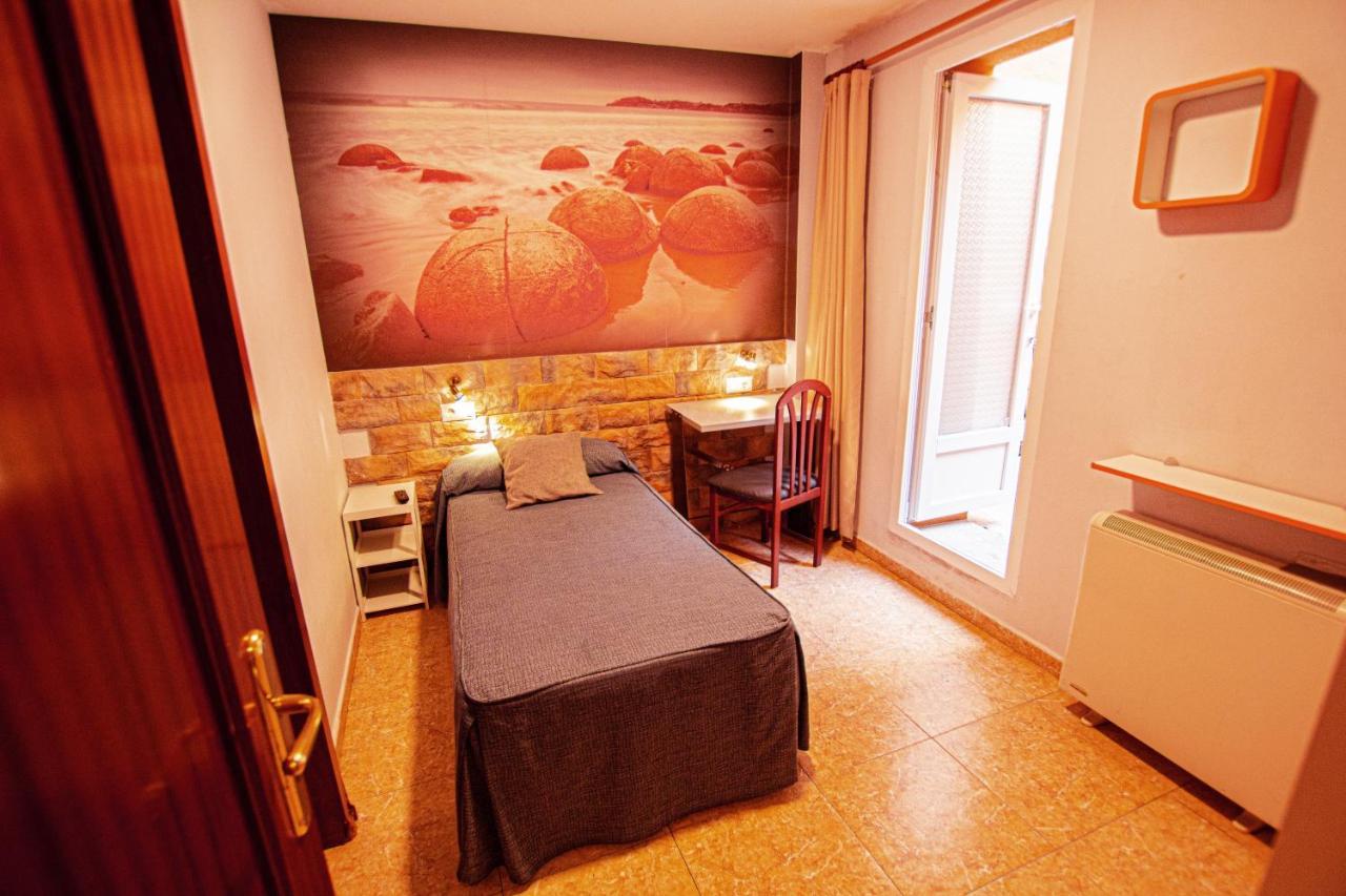 Отель Residencia Salamanca Universitaria Экстерьер фото